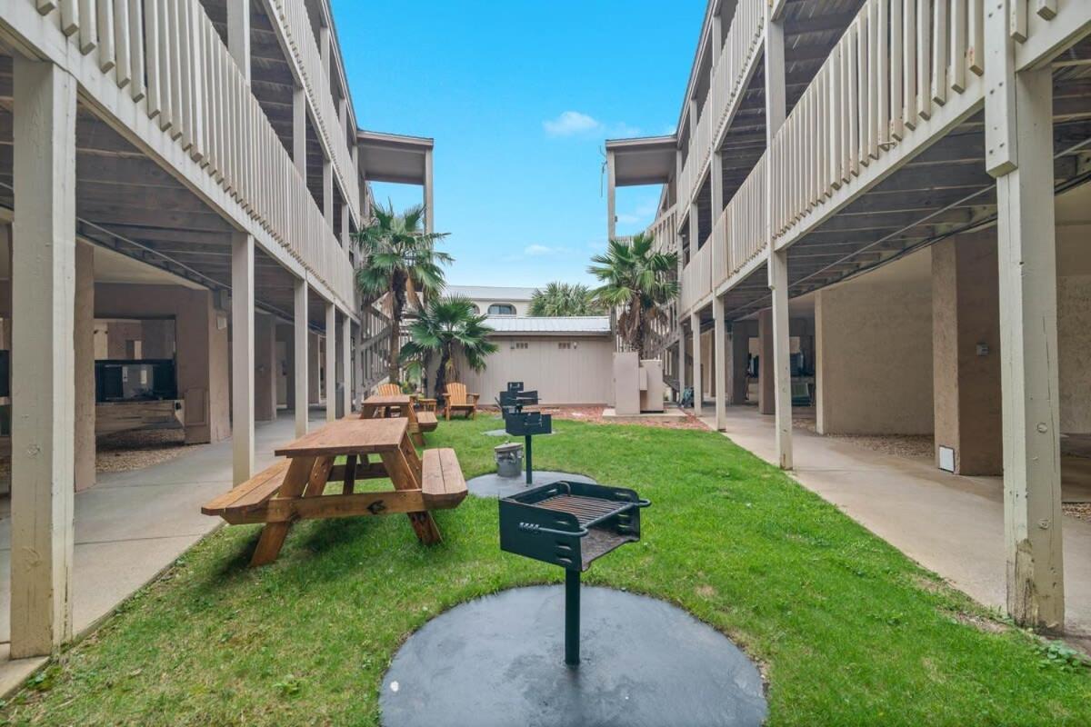 Las Palmas 114- Pool Bbq Short Walk To Beach Gulf Shores Exterior photo